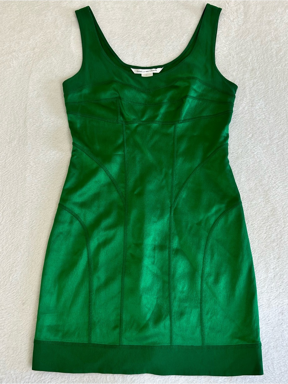 Diane von Furstenberg Women's Dress Size 6 Emerald Green Silk Blend Mini